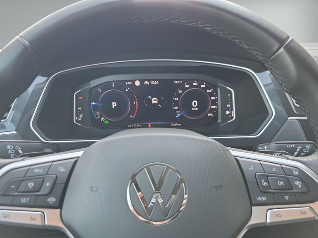 Tiguan 2.0 TDI DSG ELEGANCE IQ.LIGHT+NAVI+RFK+AC