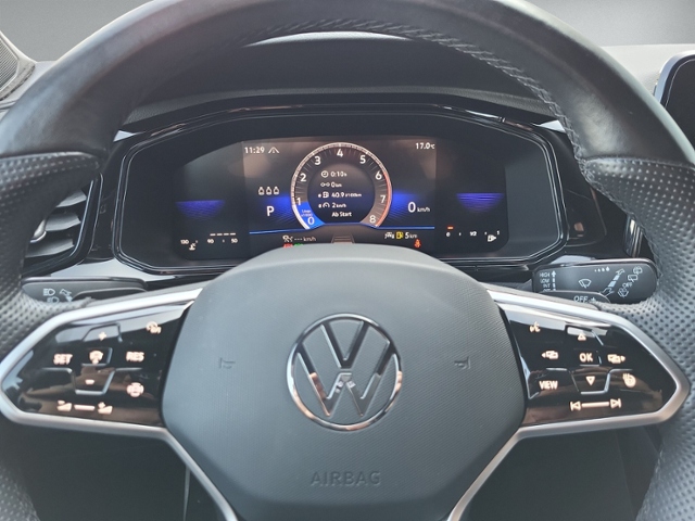 T-Roc 1.5 TSI DSG R-LINE AHK+KAMERA+ACC+LED+SIHZ