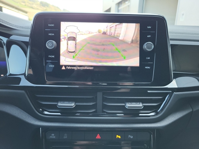 T-Roc 1.5 TSI DSG R-LINE AHK+KAMERA+ACC+LED+SIHZ