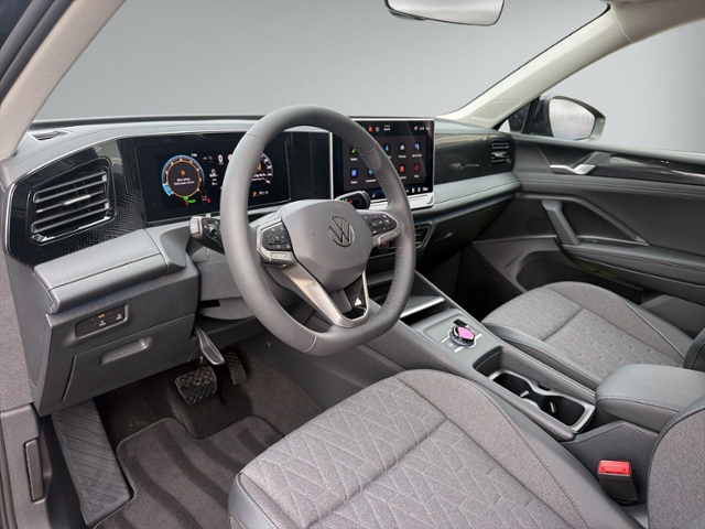 Tiguan 1.5 eTSI DSG AHK+360°+5J-GARANT+ACC+eHECK