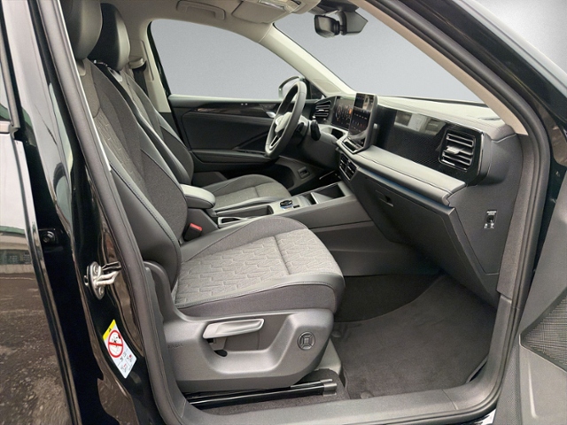 Tiguan 1.5 eTSI DSG AHK+360°+5J-GARANT+ACC+eHECK