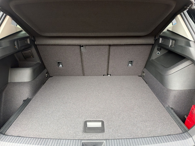 Tiguan 1.5 eTSI DSG AHK+360°+5J-GARANT+ACC+eHECK