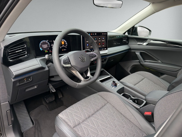 Tiguan 1.5 eTSI DSG AHK+360°+5J-GARANT+ACC+eHECK