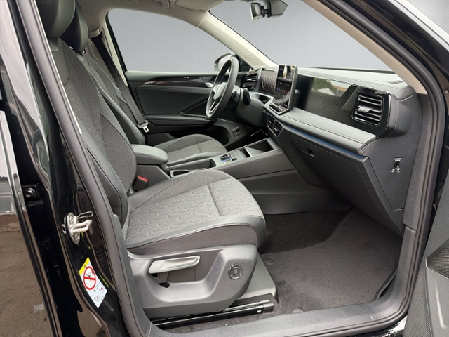 Tiguan 1.5 eTSI DSG AHK+360°+5J-GARANT+ACC+eHECK