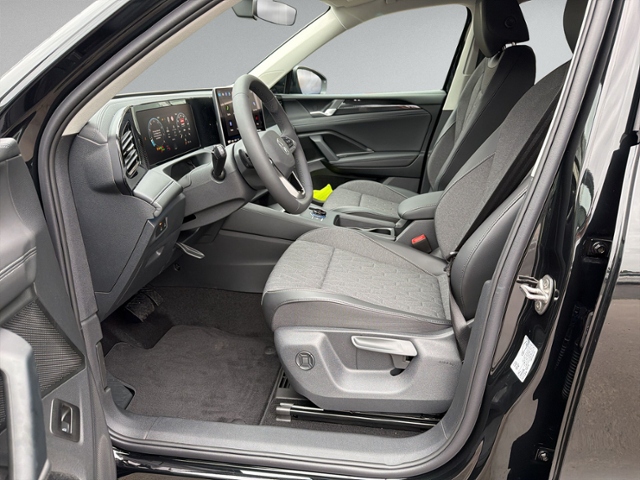 Tiguan 1.5 eTSI DSG AHK+360°+5J-GARANT+ACC+eHECK
