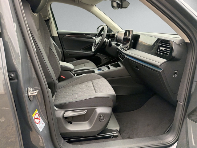 Tiguan 1.5 eTSI DSG AHK+360°+5J-GARANT+ACC+eHECK