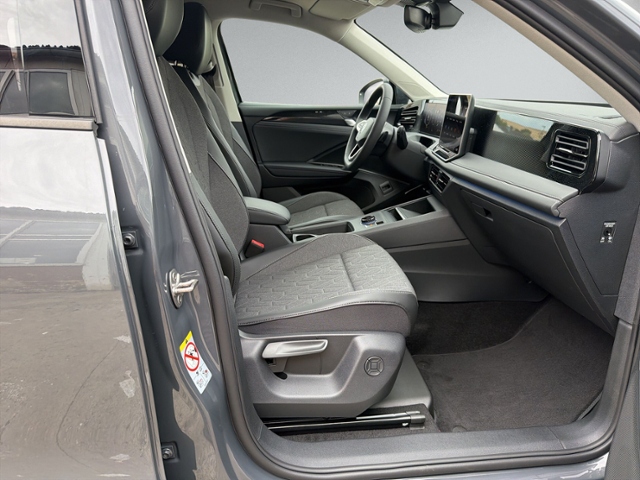 Tiguan 1.5 eTSI DSG AHK+360°+5J-GARANT+ACC+eHECK