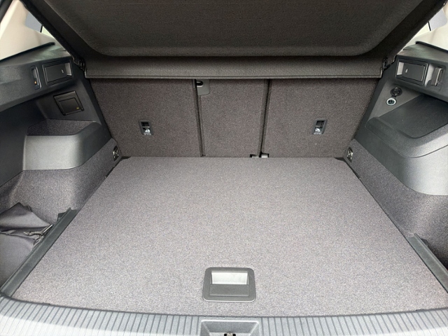 Tiguan 1.5 eTSI DSG AHK+360°+5J-GARANT+ACC+eHECK