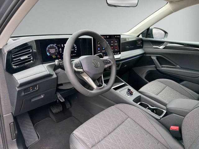 Tiguan 1.5 eTSI DSG AHK+360°+5J-GARANT+ACC+eHECK