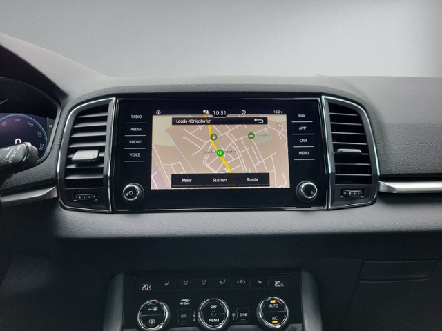 Karoq 2.0 TDI DSG TOUR AHK+RFK+ACC+NAVI+LED+SIHZ