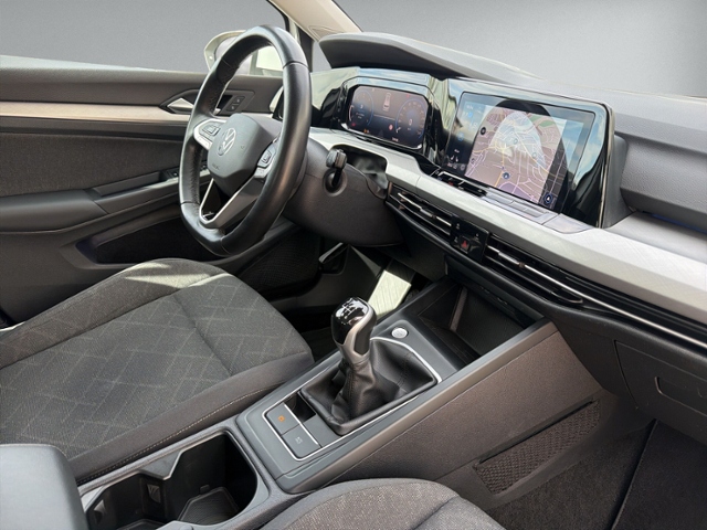 Golf VIII Variant 2.0 TDI AHK+NAVI.+ACC+PDC+LED+
