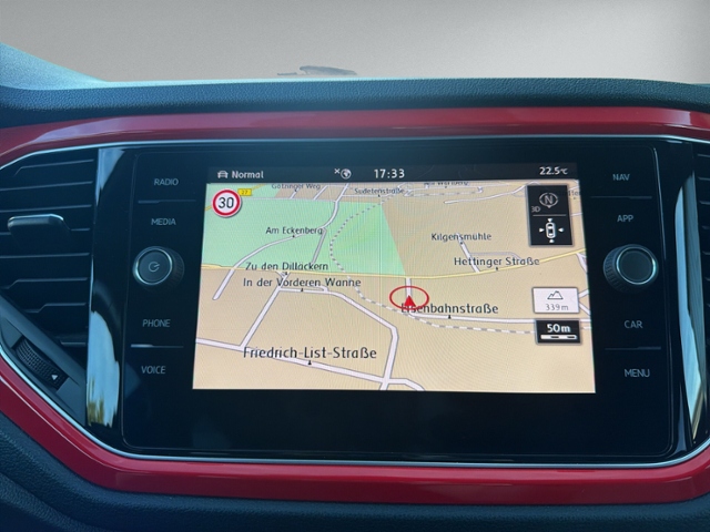 T-Roc 1.5 TSI DSG SPORT PANORAMA+STANDHZ+RFK+NAV