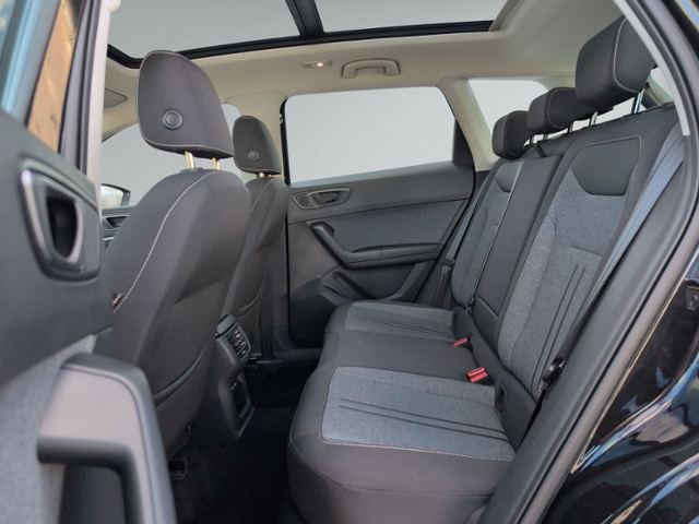 Ateca 2.0 TDI DSG STYLE AHK+PANO+KAMERA+NAVI+LED