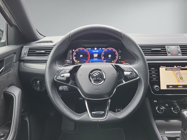 Superb Combi 2.0 TDI SPORTLINE AHK+MATRIX+NAVI.+