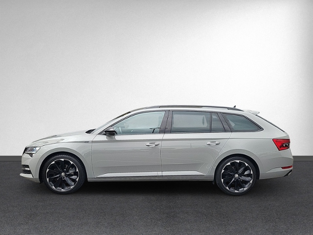 Superb Combi 2.0 TDI SPORTLINE AHK+MATRIX+NAVI.+