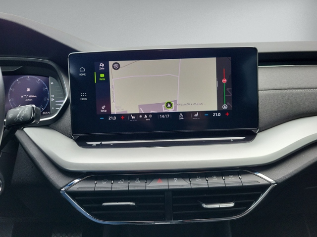 Octavia Combi 2.0 TDI DSG AHK+NAVI.+RFK+ACC+LED+