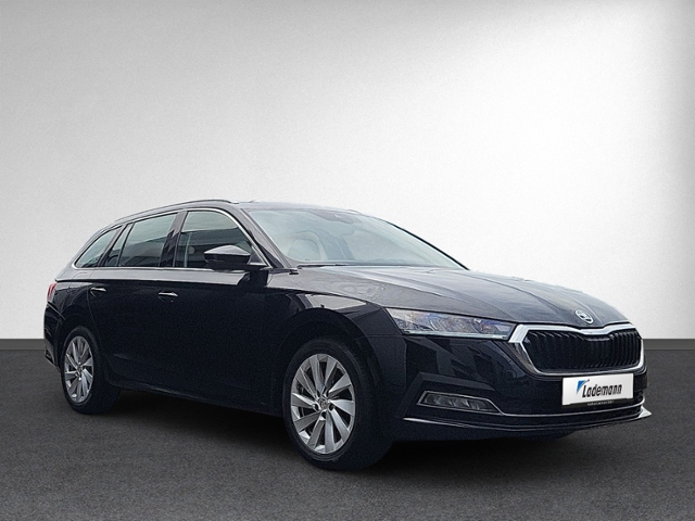 Octavia Combi 2.0 TDI DSG AHK+NAVI.+RFK+ACC+LED+