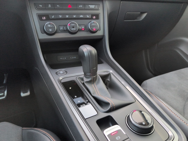 Ateca 2.0 TSI 4Drive LED+ACC+KAMERA+NAVI+SHZ