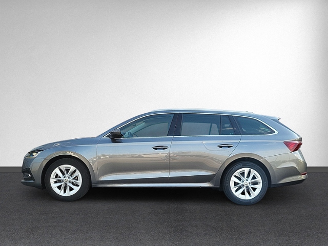 Octavia Combi 2.0 TDI DSG STYLE AHK+PANO+HEAD-up