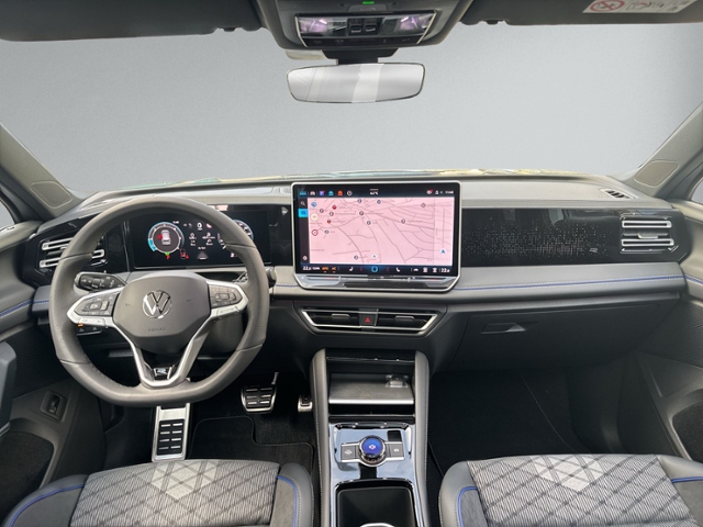Tiguan R-Line 2.0 TDI 4MOT STANDHZ+PANO+AHK+DCC+