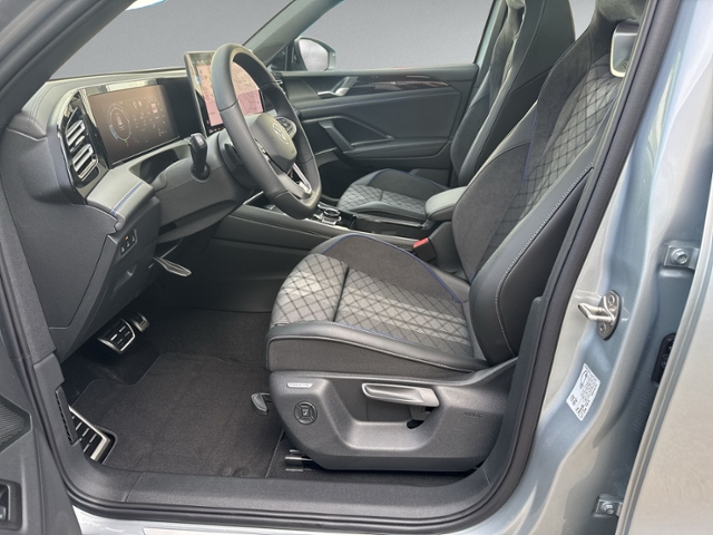 Tiguan R-Line 2.0 TDI 4MOT STANDHZ+PANO+AHK+DCC+