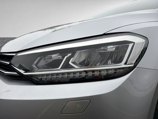 Touran 2.0 TDI DSG ACTIVE WSS.heiz+NAVI+ACC+LED+
