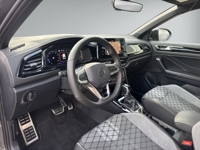 T-Roc 1.5 TSI DSG R-LINE PANO+IQ.LIGHT+RFK+NAVI+