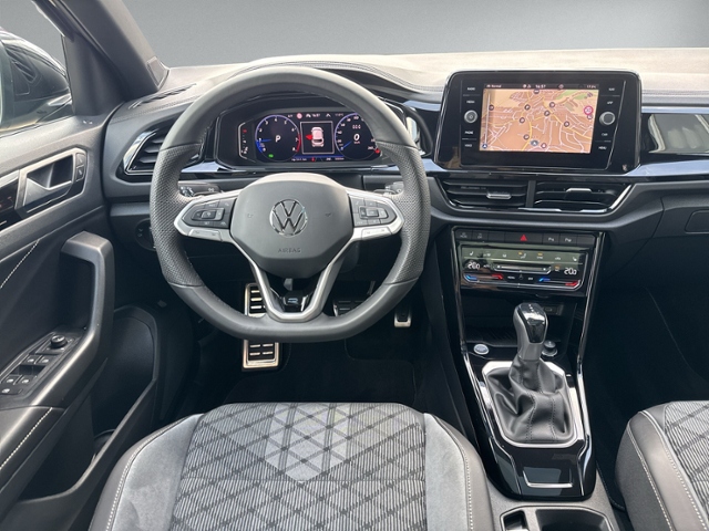 T-Roc 1.5 TSI DSG R-LINE PANO+IQ.LIGHT+RFK+NAVI+