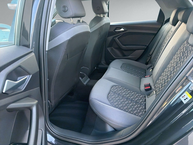 A1 30 Sportback 1.0 TFSI DSG LED+KAMERA+SIHZ+PDC
