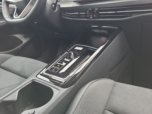 Golf VIII Variant 1.5 eTSI DSG Style 5-J-GAR+360