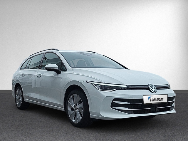 Golf VIII Variant 1.5 eTSI DSG Style 5-J-GAR+360