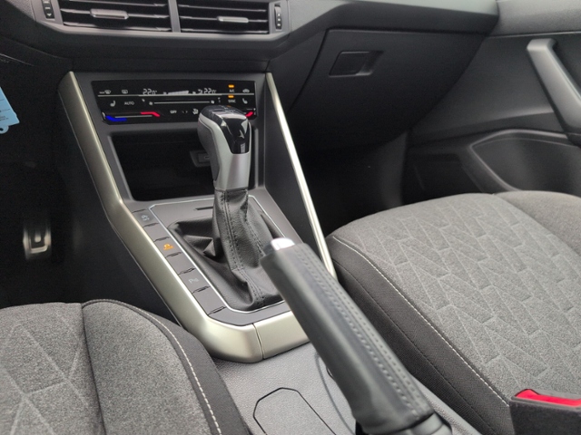 Taigo 1.5 TSI DSG MOVE AHK+NAVI+IQ.LIGHT+ACC+SHZ