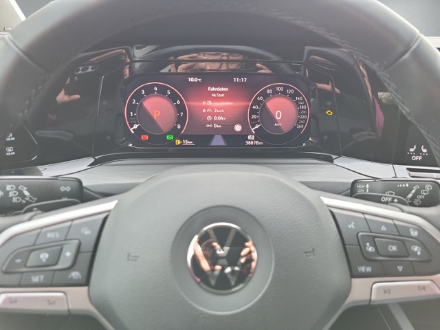 Golf VIII 2.0 TSI DSG STYLE IQ.LIGHT+NAVI+HEAD-U
