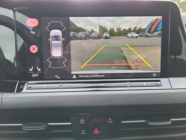 Golf VIII 2.0 TSI DSG STYLE IQ.LIGHT+NAVI+HEAD-U
