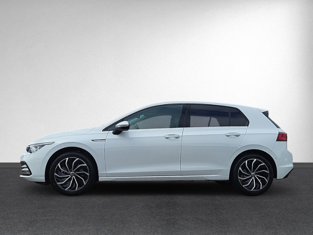 Golf VIII 2.0 TSI DSG STYLE IQ.LIGHT+NAVI+HEAD-U