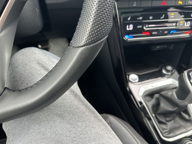 T-Roc 2.0 TSI R-LINE ALLRAD PANO+MATRIX+RFK+eHEC