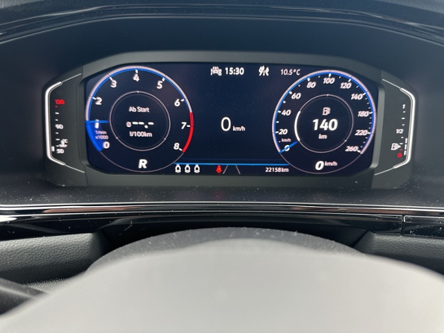 T-Roc 2.0 TSI R-LINE ALLRAD PANO+MATRIX+RFK+eHEC