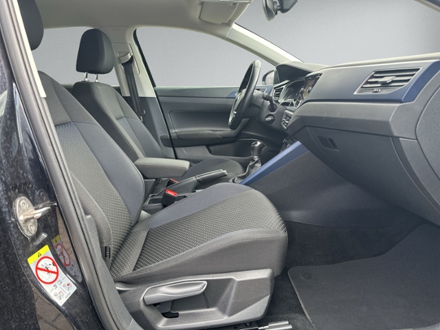 Polo 1.0 TSI R-LINE NAVI+LED+CLIMATRONIC+SIHZNG+