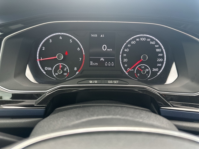 Polo 1.0 TSI R-LINE NAVI+LED+CLIMATRONIC+SIHZNG+