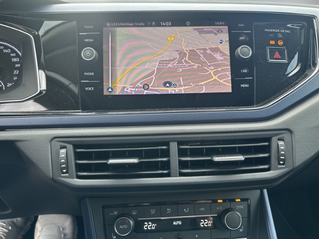 Polo 1.0 TSI R-LINE NAVI+LED+CLIMATRONIC+SIHZNG+