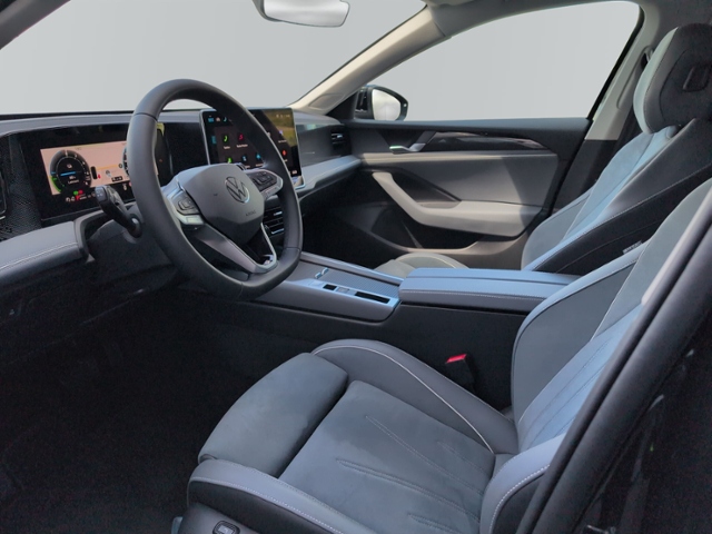 Passat Variant Business 1.5 TSI eHybrid AHK+RFK+