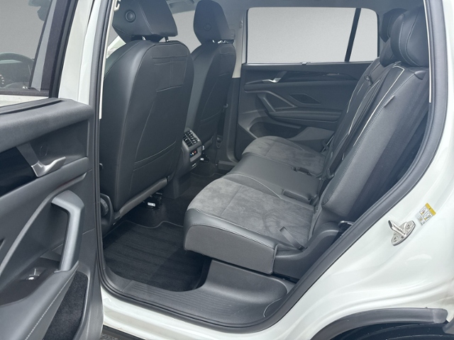 Tayron 1.5 eTSI DSG Elegance 7-SITZER+AHK+KAMERA