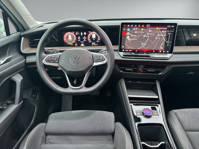 Tayron 1.5 eTSI DSG Elegance 7-SITZER+AHK+KAMERA