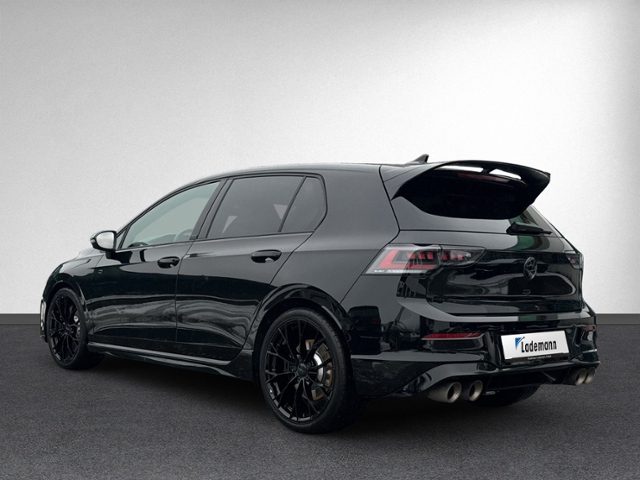 Golf VIII 2.0 TSI DSG R BLACK EDITION +PANO+360°