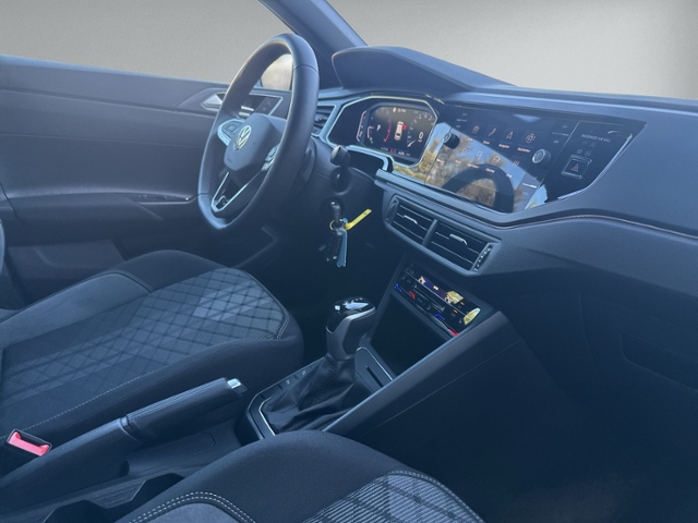 Polo 1.0 TSI DSG R-LINE RFK+IQ.LIGHT+ACC+5J-GARA