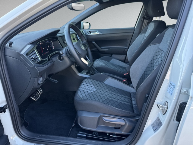 Polo 1.0 TSI DSG R-LINE RFK+IQ.LIGHT+ACC+5J-GARA