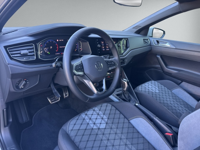 Polo 1.0 TSI DSG R-LINE RFK+IQ.LIGHT+ACC+5J-GARA