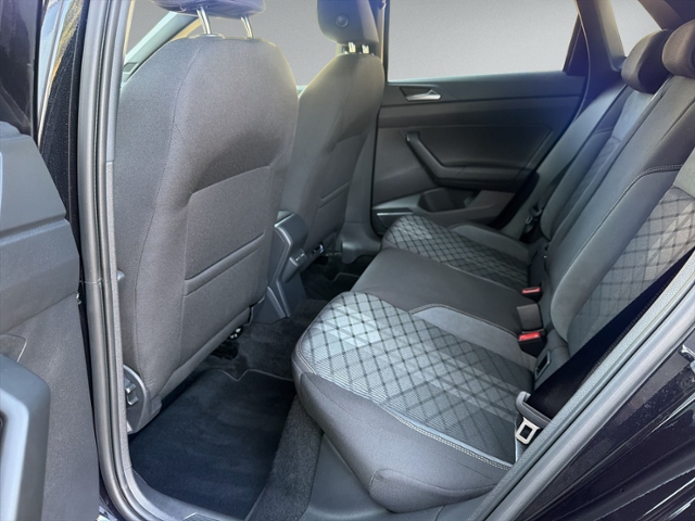 Polo 1.0 TSI DSG R-LINE RFK+APPLE+ACC+5J-GARANT+
