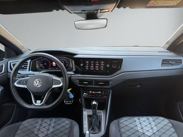 Polo 1.0 TSI DSG R-LINE RFK+APPLE+ACC+5J-GARANT+