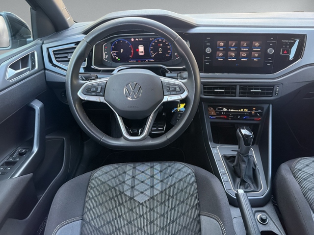 Polo 1.0 TSI DSG R-LINE RFK+APPLE+ACC+5J-GARANT+